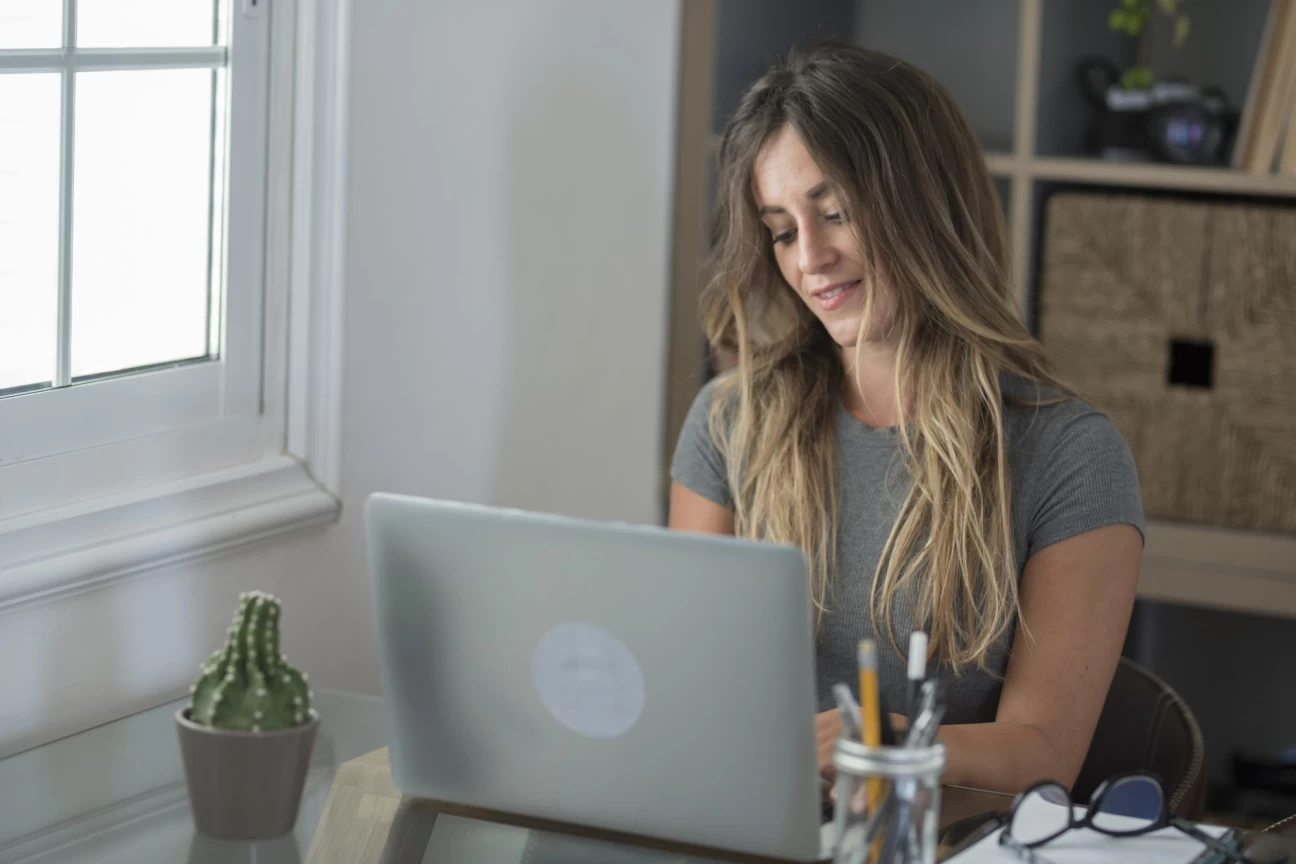 How Online Support Helps People Maintain Daily Responsibilities