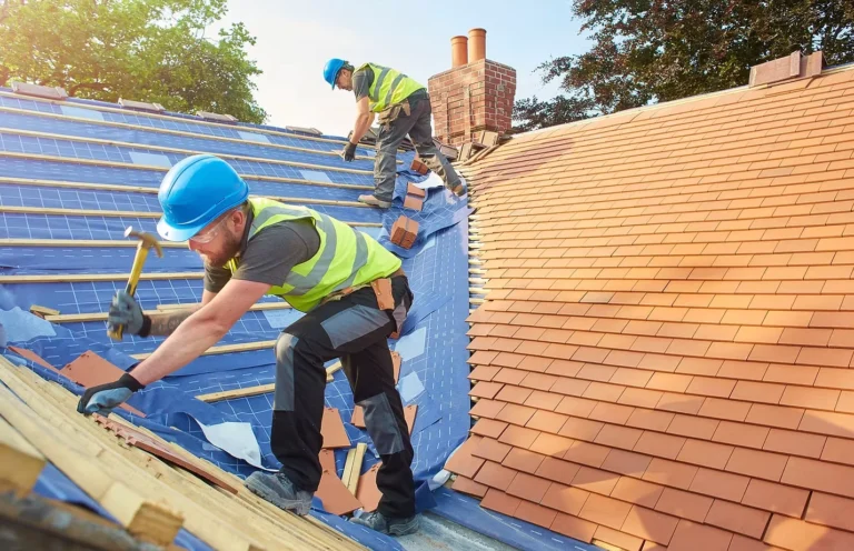 What to Expect When Working With Local Roofing Companies