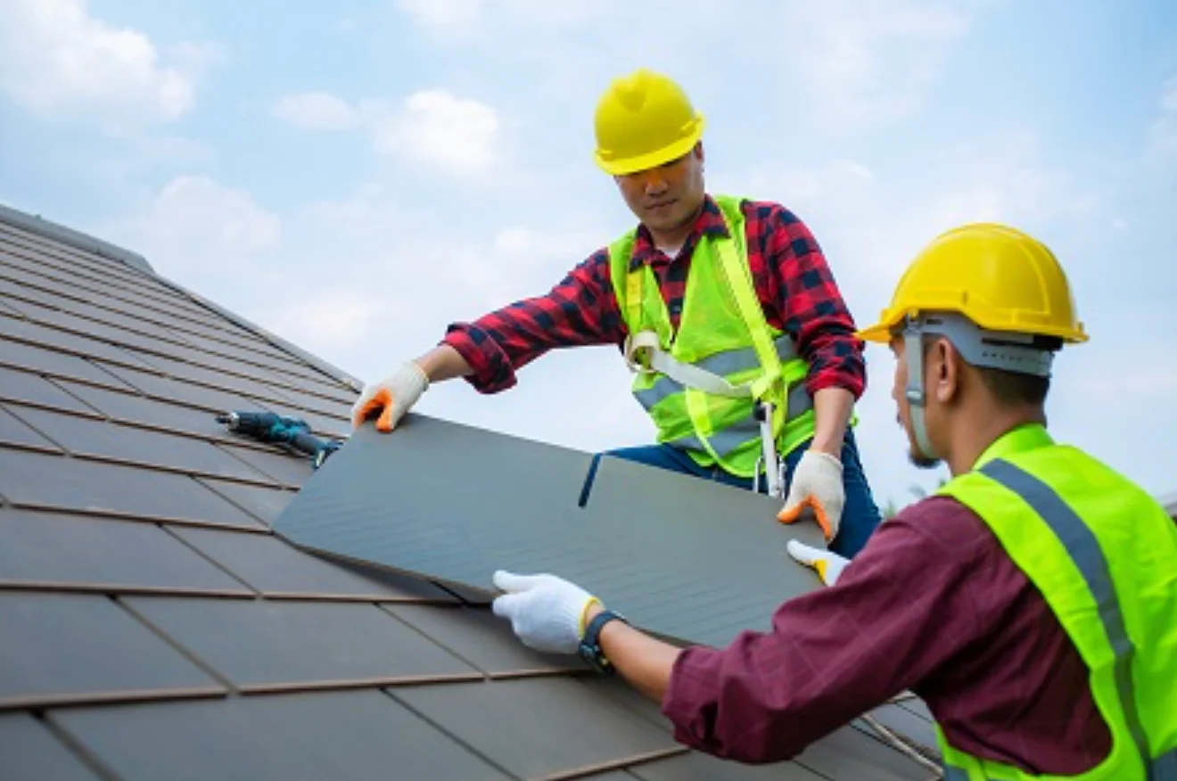 What to Expect When Working With Local Roofing Companies