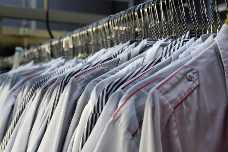 How Professional Laundry Care Keeps Clothes Looking Brand New Longer