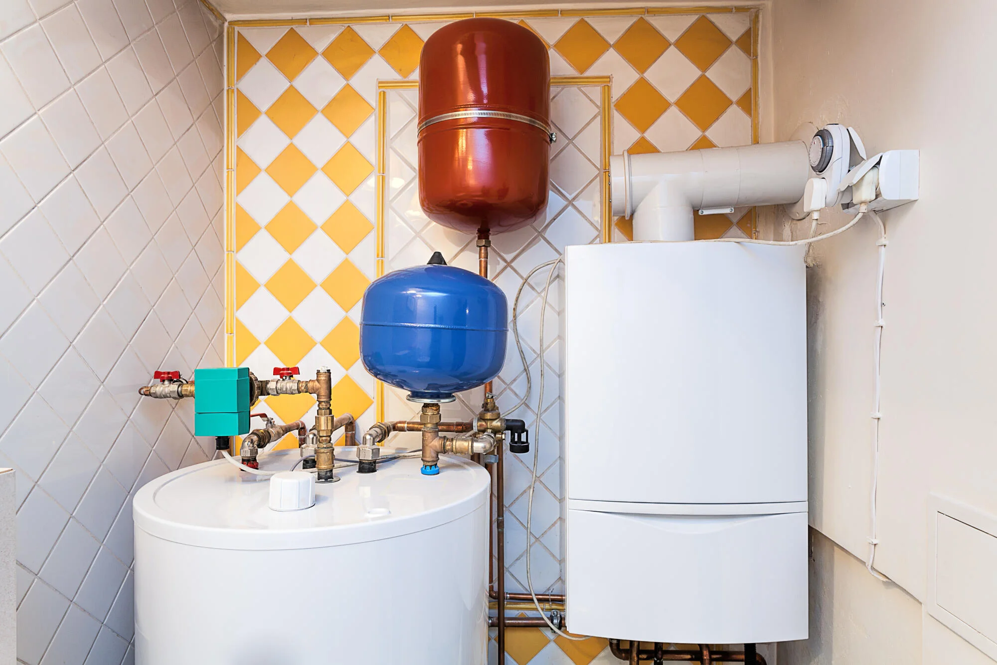 How to Choose Efficient Water Heating Options for Lower Utility Bills