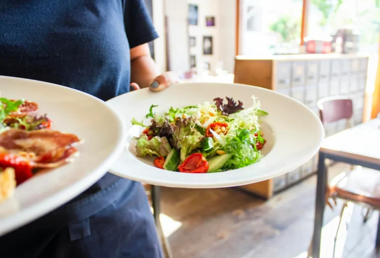 The Unexpected Connection Between Meal Choices and Severe Head Pain
