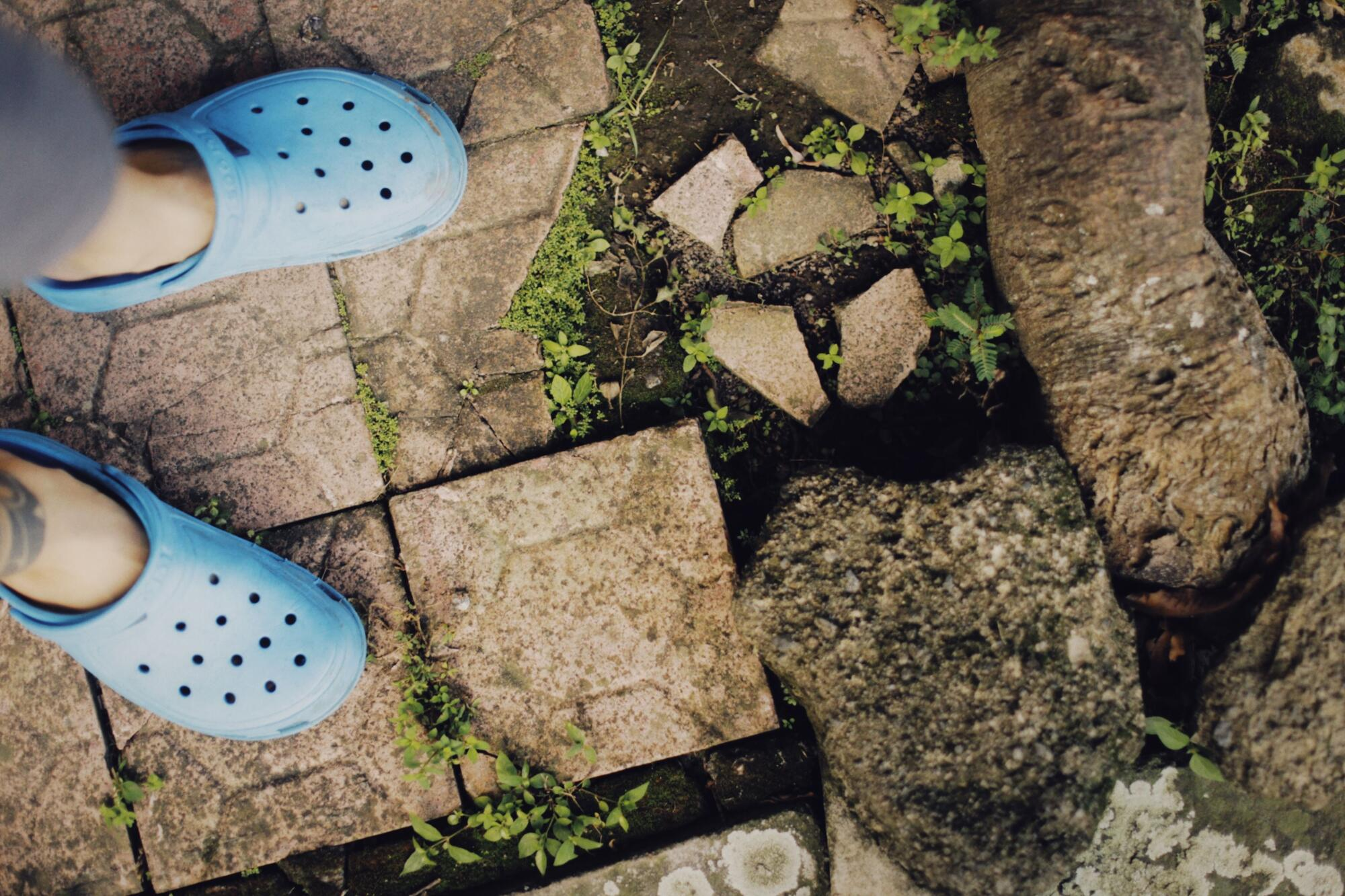 Stylish Comfort Footwear Combining Function and Modern Design