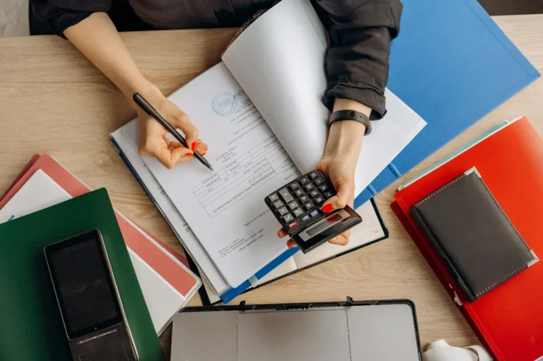 The Financial Habits That Help Small Businesses Stay Competitive
