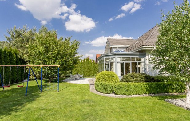 Must-Know Strategies for Managing Large Outdoor Spaces