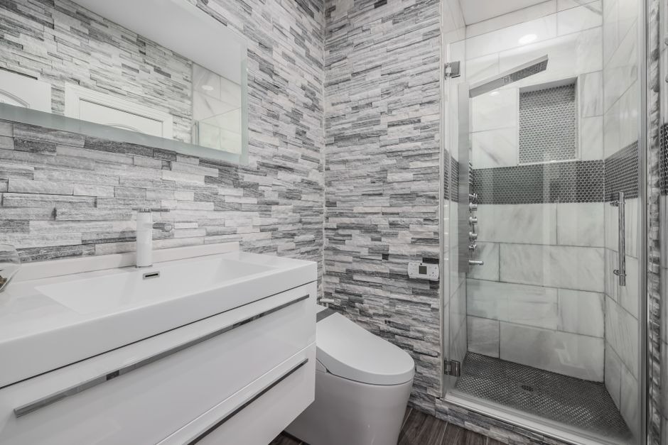 Bathroom Upgrades That Add Comfort and Daily Ease