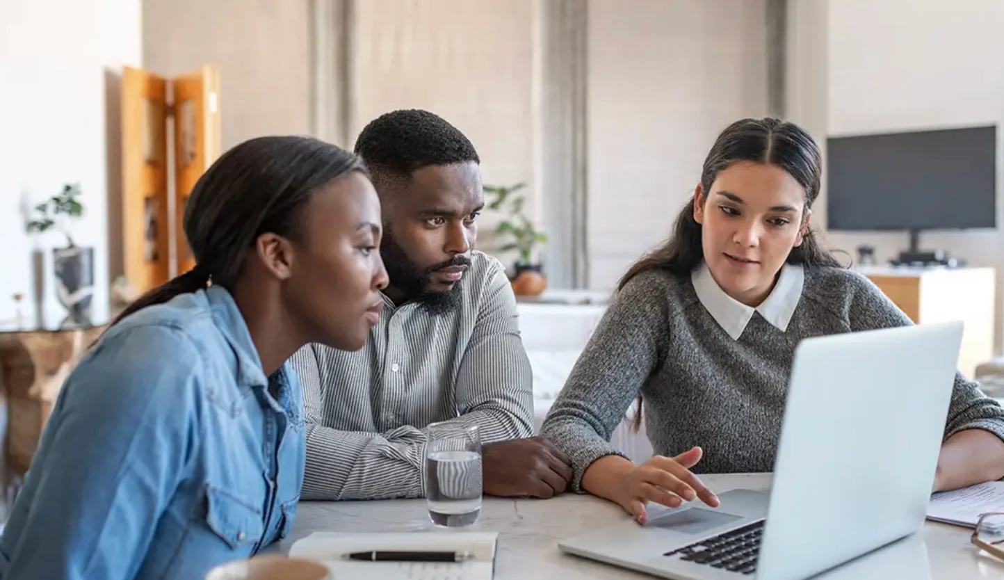 Prioritise a Savings Plan or Retirement Plan in Your 30s